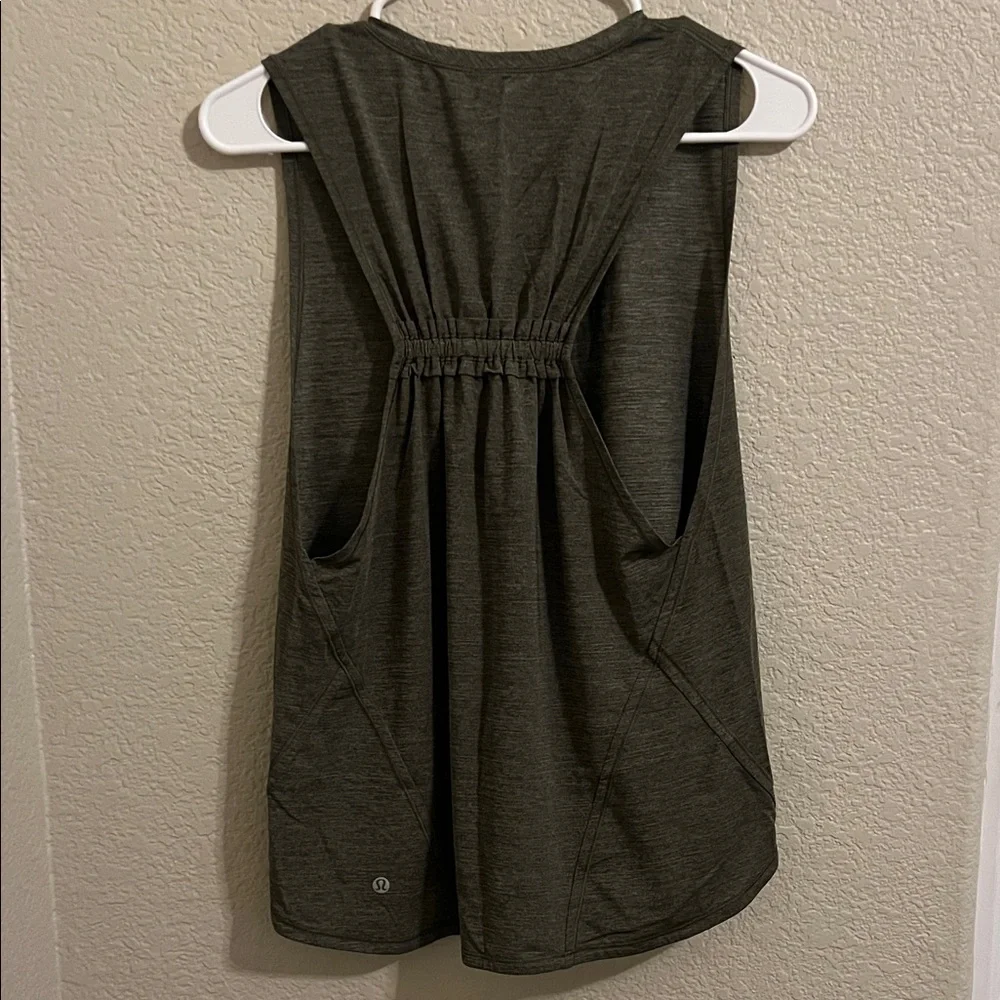 lululemon athletica Charcoal Muscle Tee